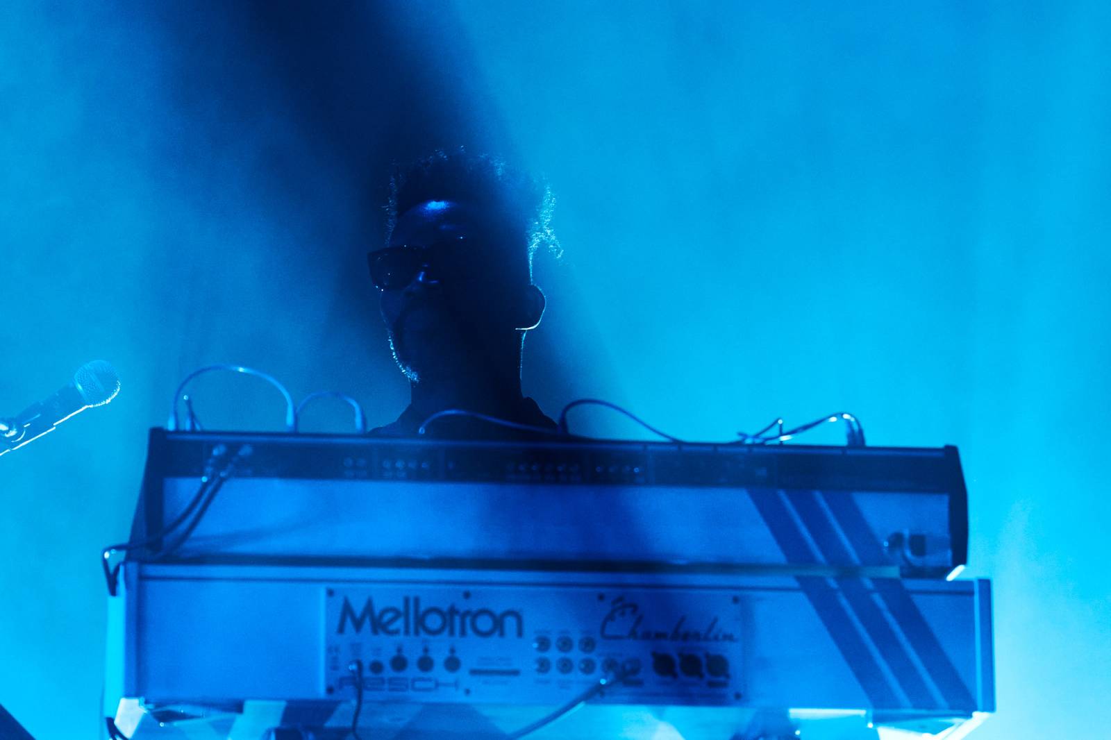 LIVE: Bez telefonů a zbytečných řečí. Jack White ve Foru Karlín dokázal, že to jde