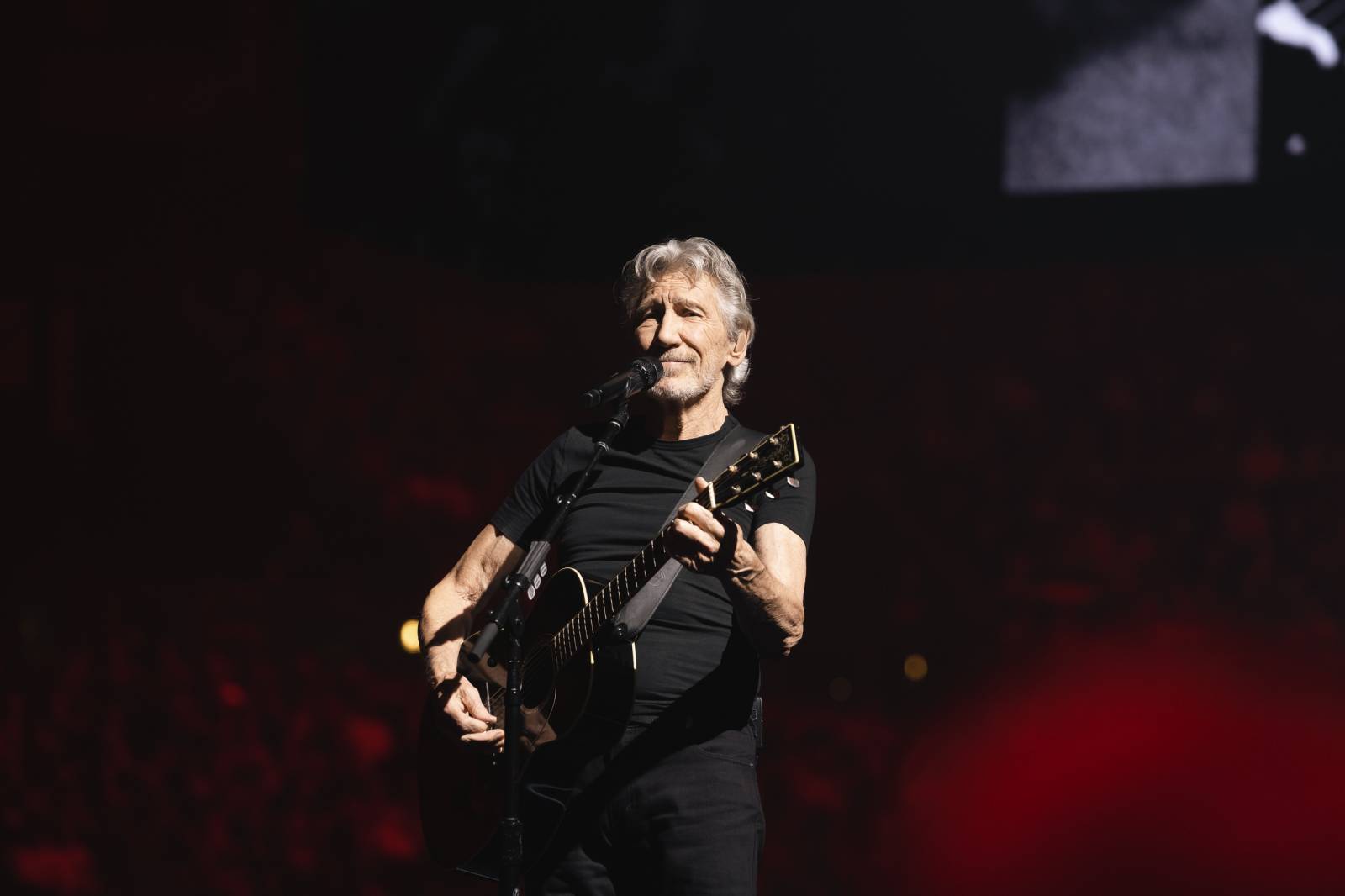Roger Waters z Pink Floyd dorazí na svém rozlučkovém turné do Česka, chystá speciální audiovizuální show