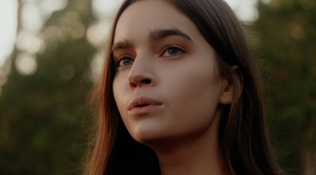 TOP 6 videoklipů týdne: Dymytry jako indiáni, Ben Cristovao v duetu s Monikou Bagárovou a Sima celá v růžové