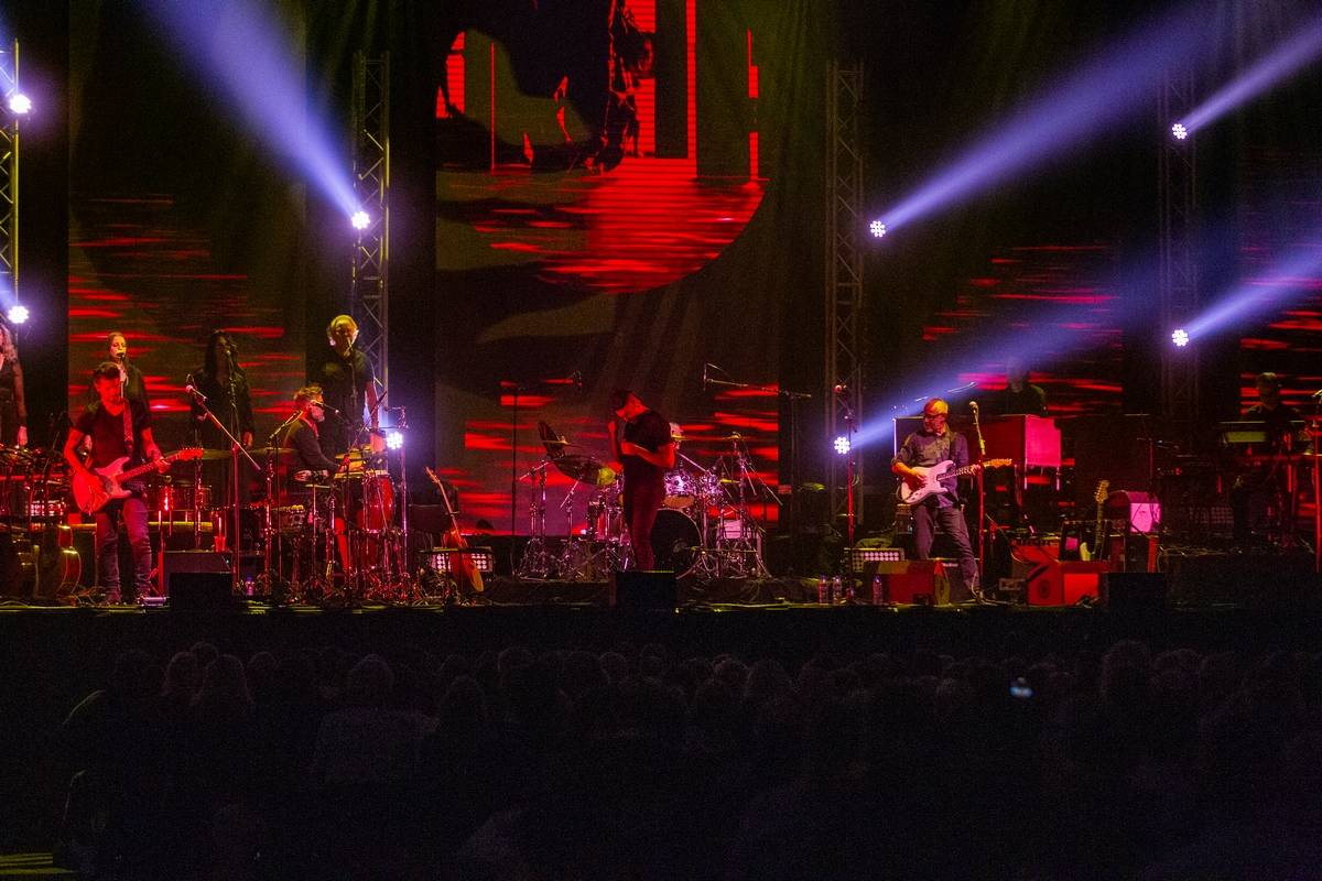 LIVE: The Wall In Concert – pocta největší rockové opeře Pink Floyd nadchla pražské fanoušky