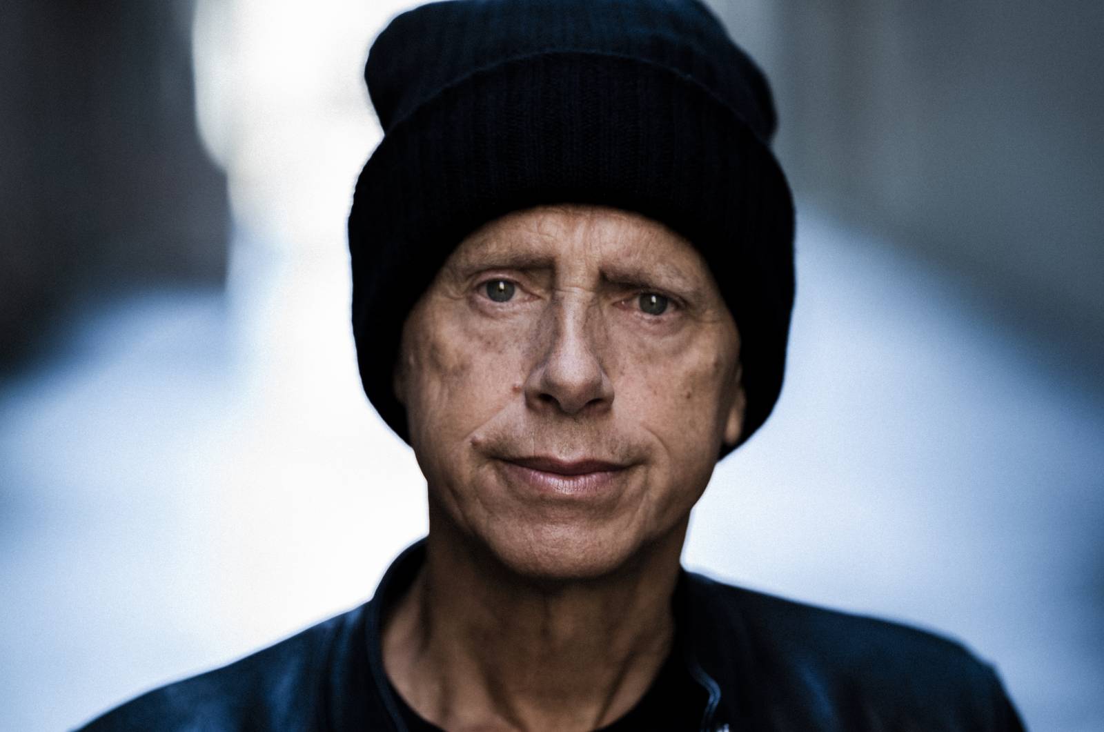 RECENZE: Depeche Mode truchlí, ale nepůsobí sklesle