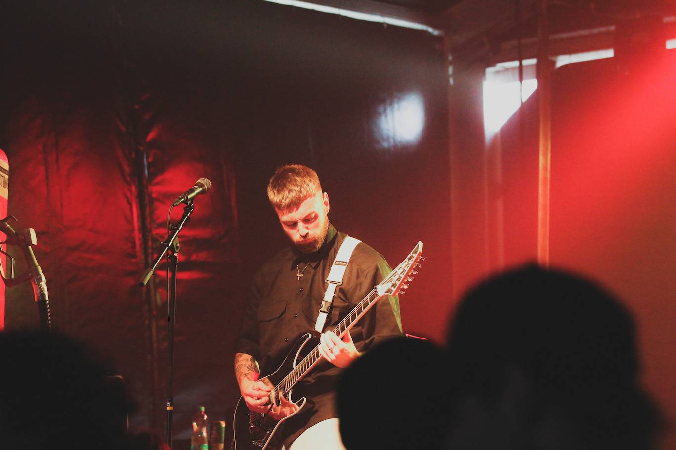 LIVE: Příznivci punku a ska zamířili do Tábora. Odstartoval festival Mighty Sounds