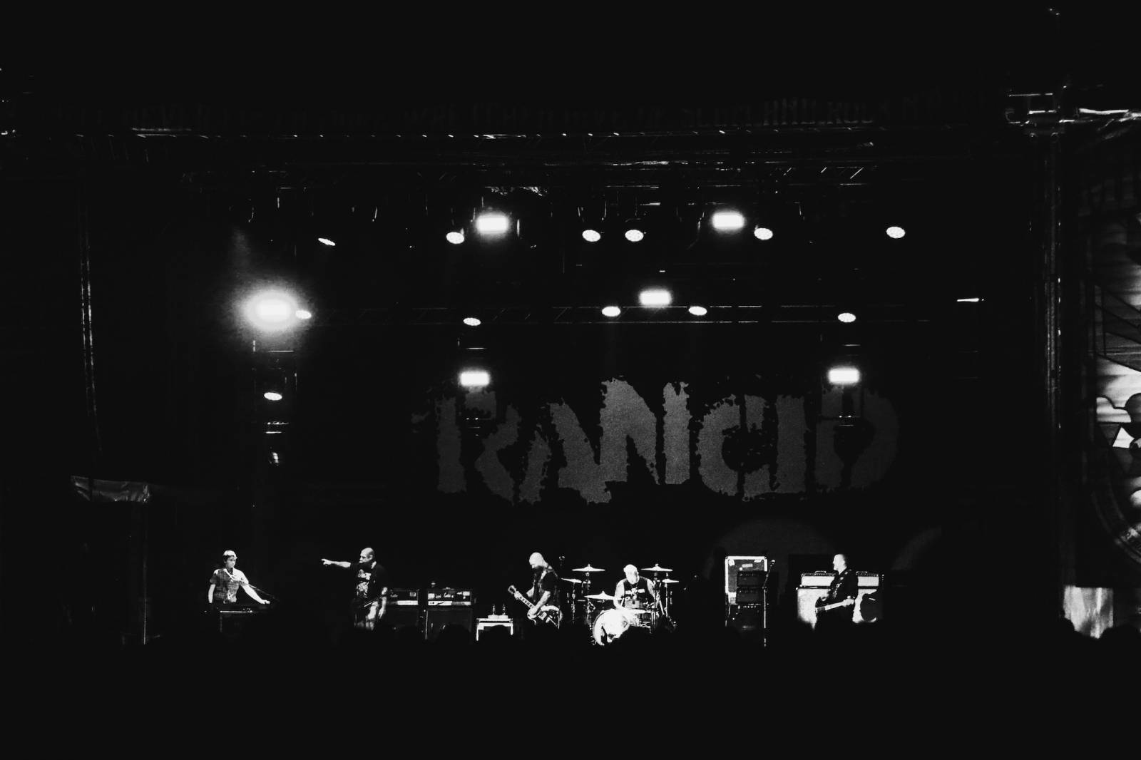 LIVE: Poslední den na Mighty Sounds patřil Rancid, Paddy and the Rats nebo The Interrupters