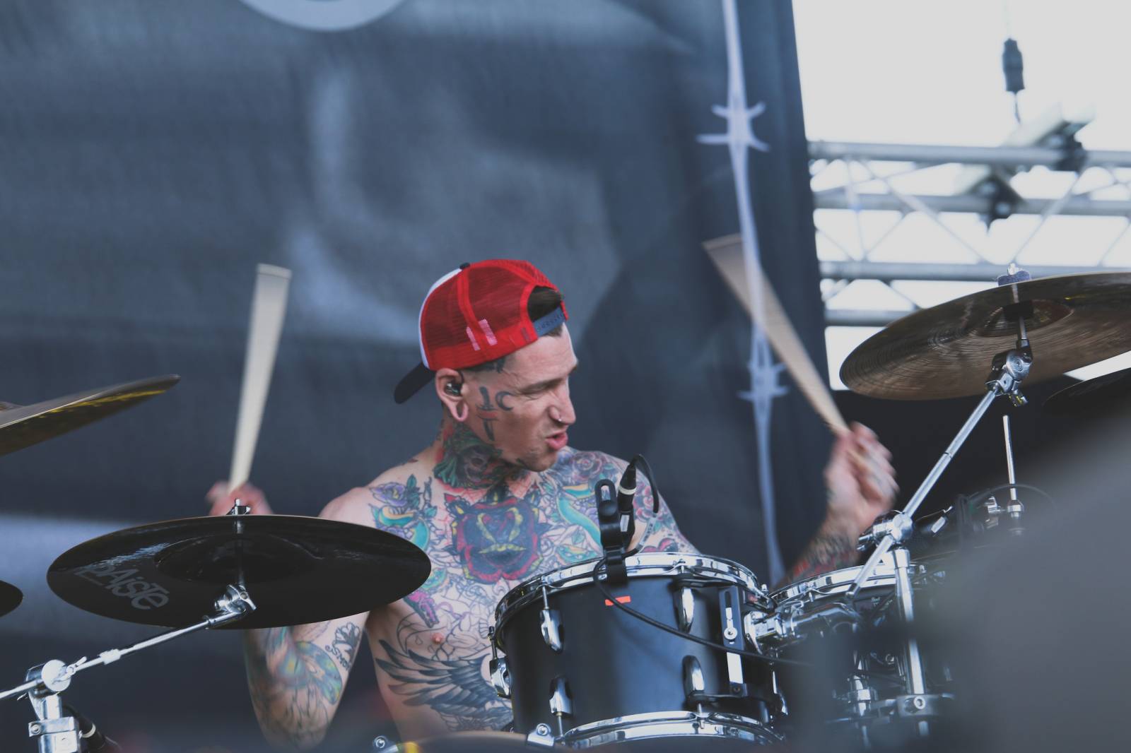 LIVE: Poslední den na Mighty Sounds patřil Rancid, Paddy and the Rats nebo The Interrupters