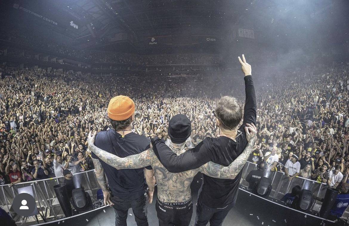 LIVE: Blink-182 v O2 areně plnili naše teenage sny. What's my age again?