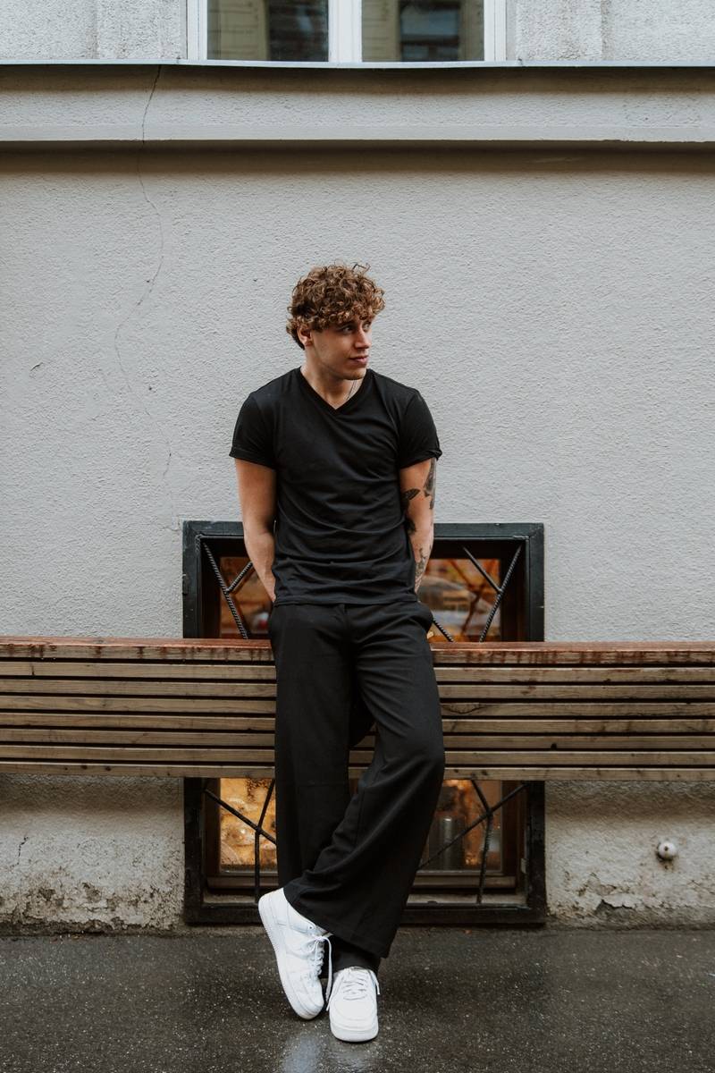 ROZHOVOR | Sofian Medjmedj: Texty píšu přirozeně, bez přetvářky, proto se v nich spousta lidí najde