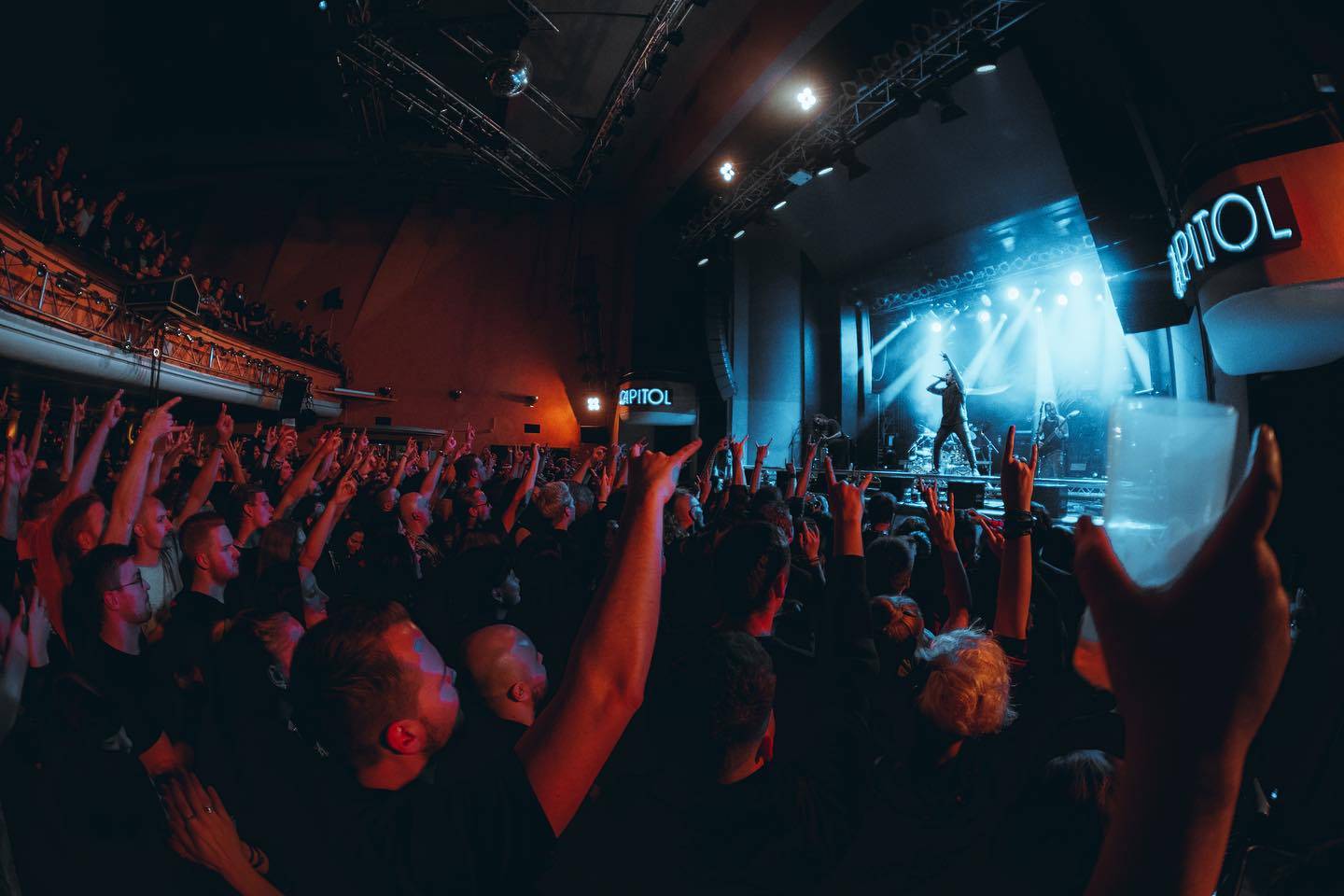LIVE: Deathmetalový večírek aneb Jak Lorna Shore vyprodala Roxy v Praze