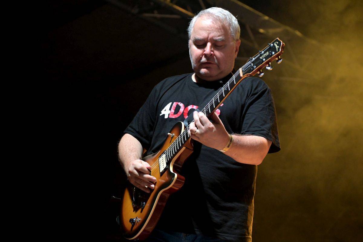 Mňágu a Žďorp opouští spoluzakladatel a kytarista Martin Knor