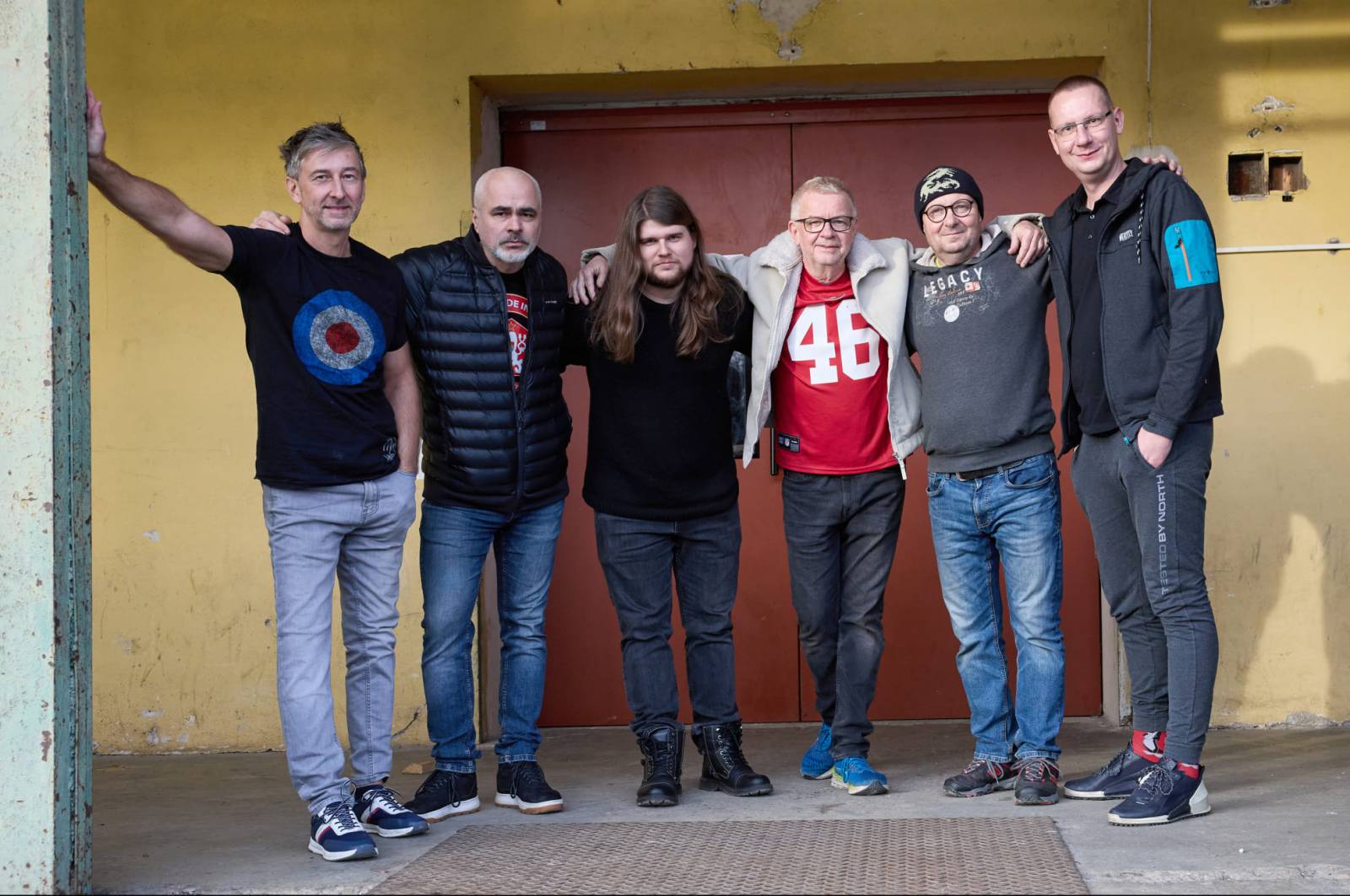 Mňága a Žďorp má náhradu za Martina Knora. Jakub Červinka hrával s ETC a Sto zvířaty