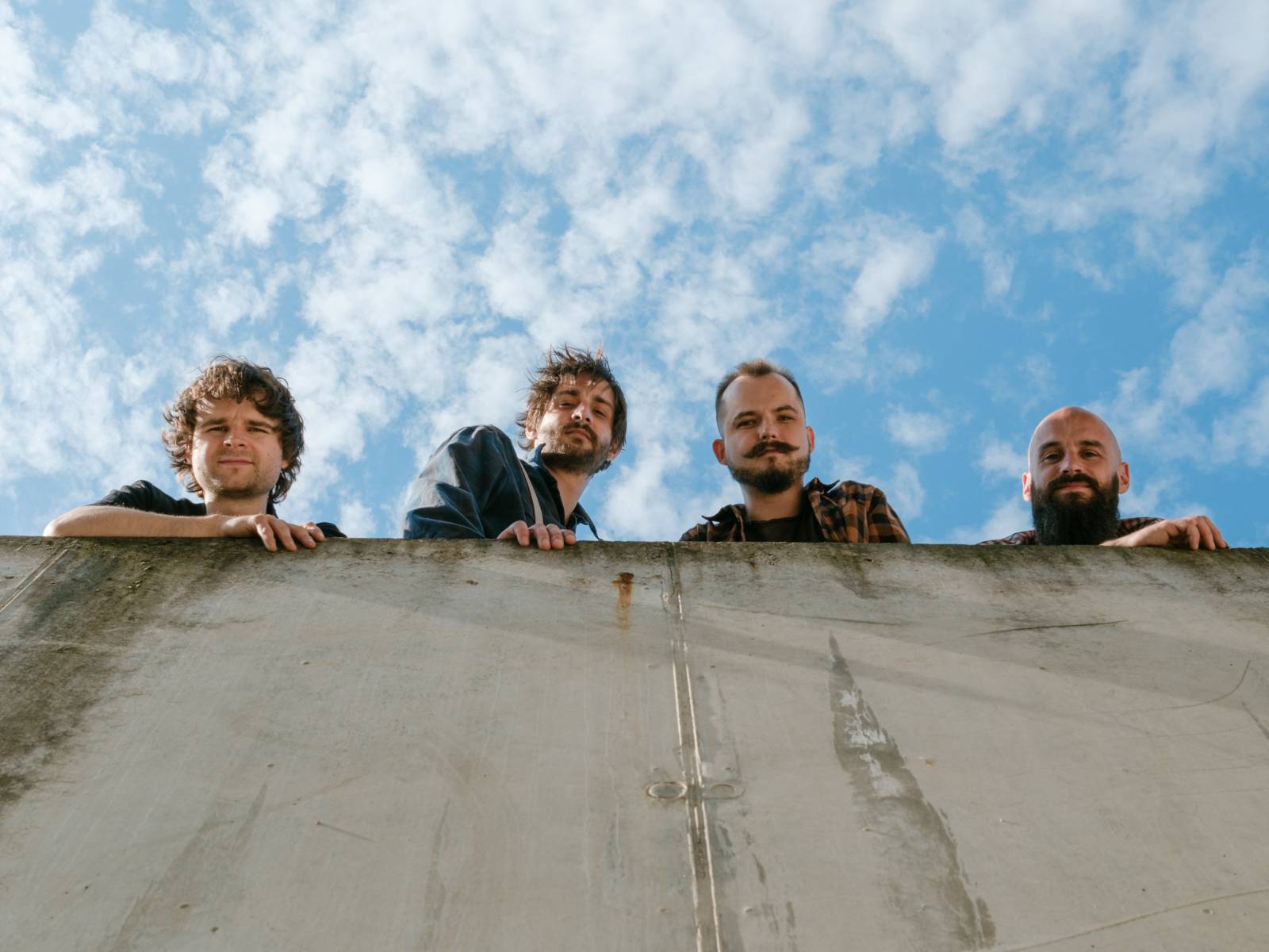 TOP 3 tipy na neoposlouchané české kytarovky: Saca, Marjari a Island Mint