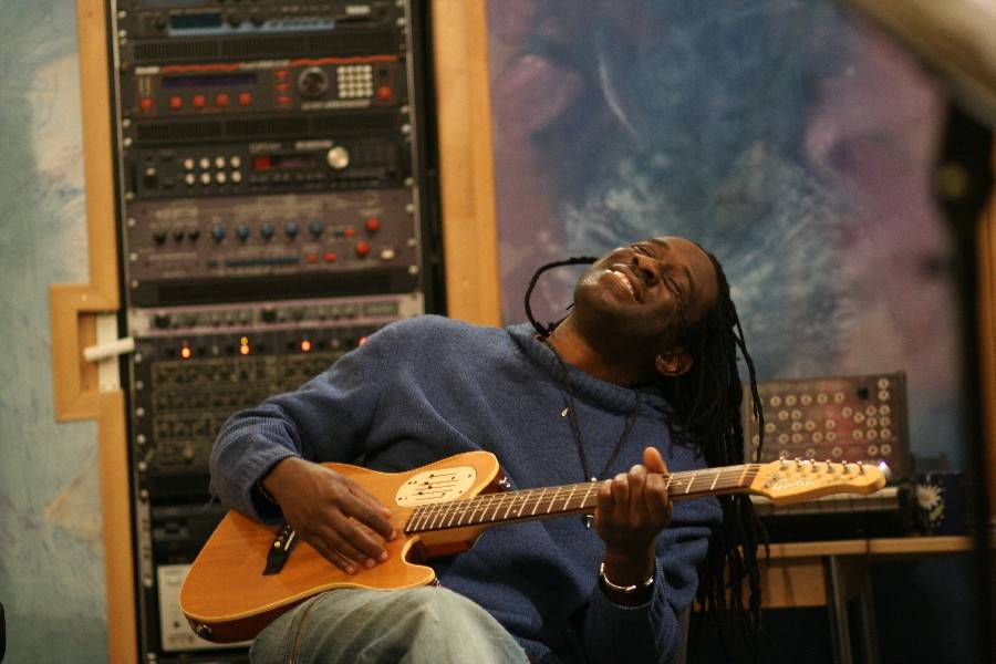 RETRO 2000 | Living Colour: Vracet se do Česka je jako vracet se domů