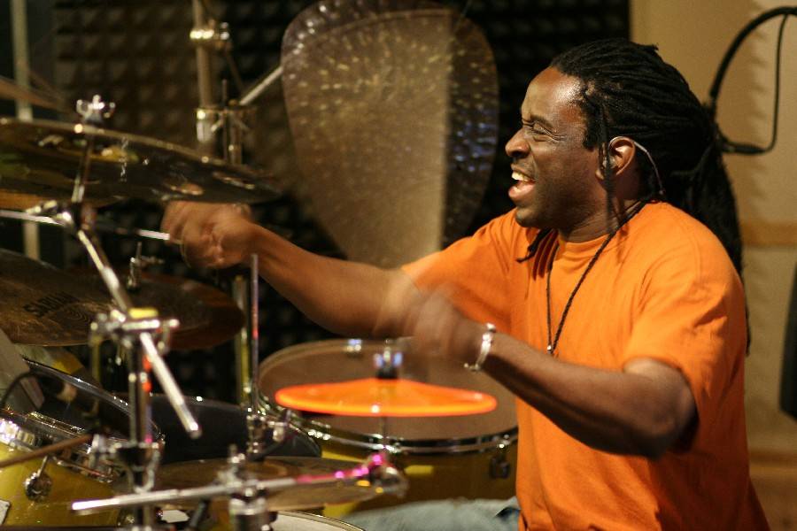 RETRO 2000 | Living Colour: Vracet se do Česka je jako vracet se domů