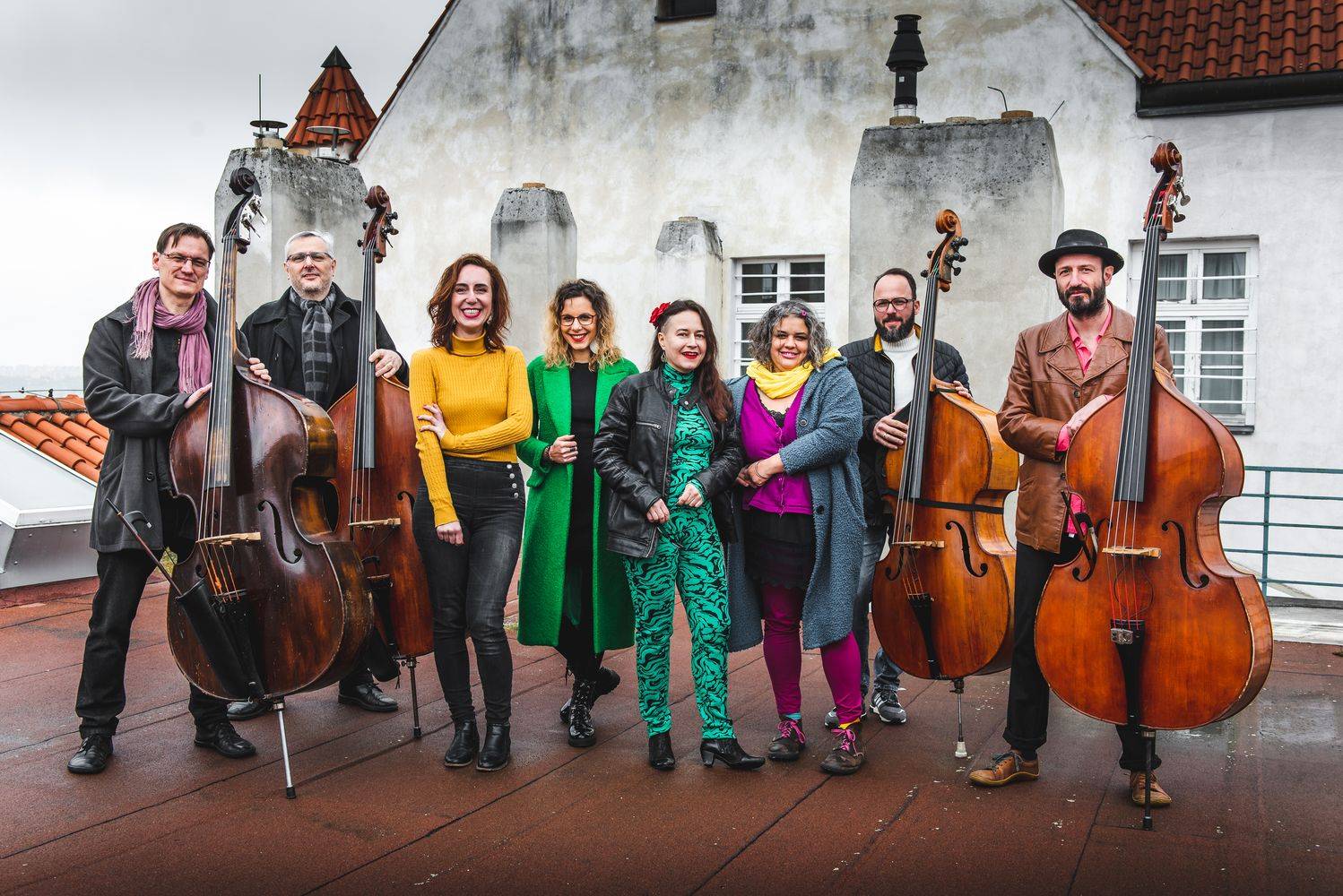 TOP 7 videoklipů týdne: Pavel Callta vzpomíná na maminku a O5 a Radeček spojili síly s Elly