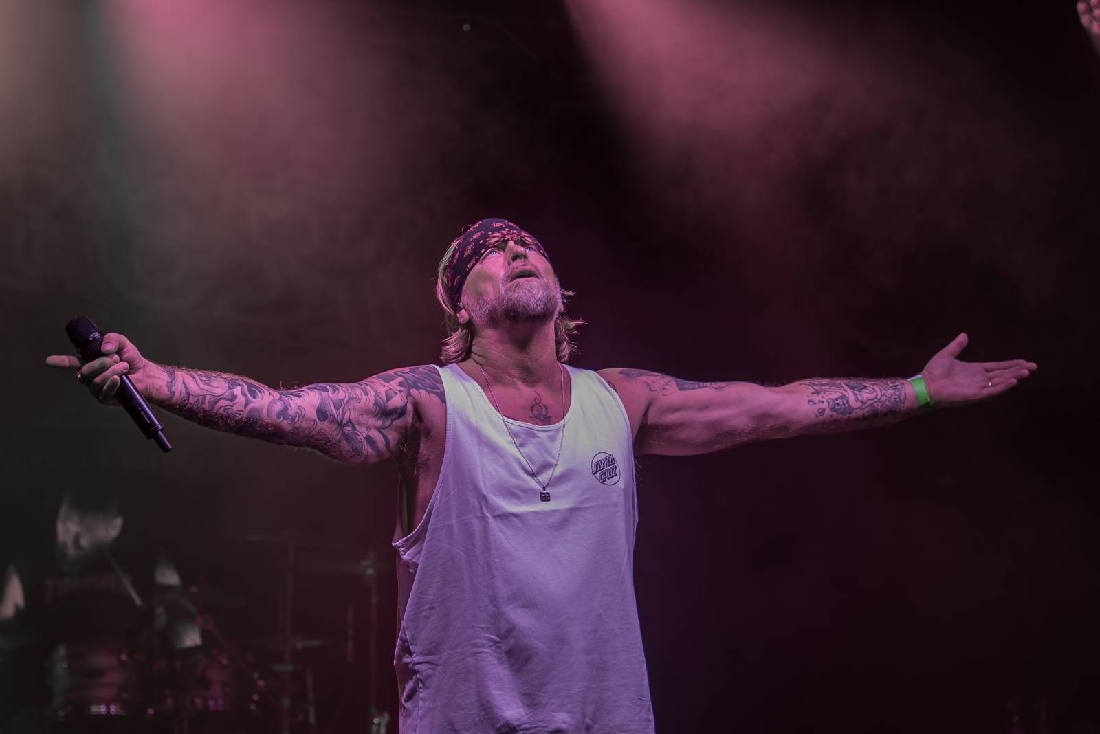 Krucipüsk ruší koncerty, zpěvák je po nehodě na motorce ve vážném stavu