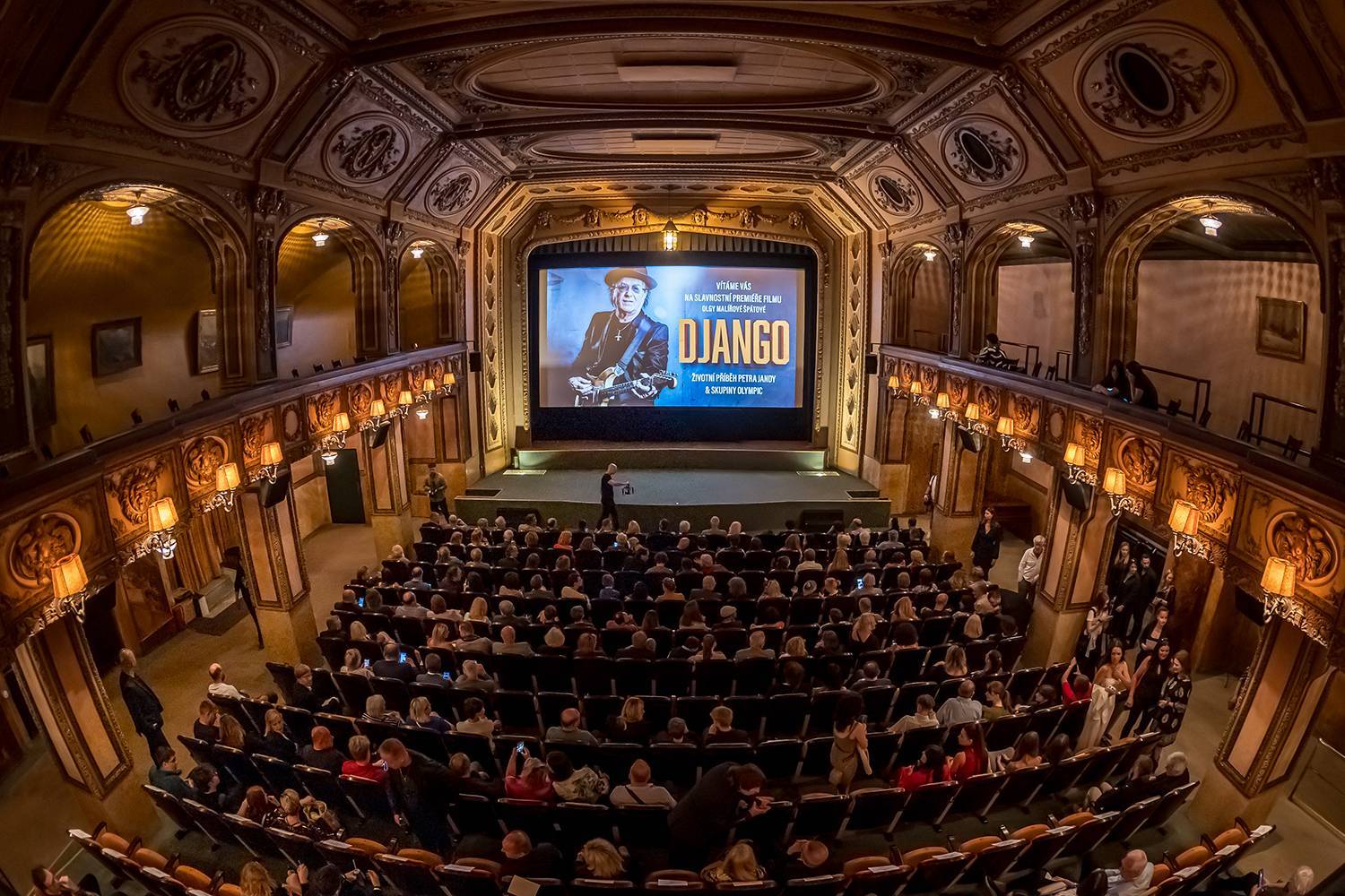 LIVE: Film Django o Petru Jandovi odkrývá i temnou minulost skupiny Olympic  