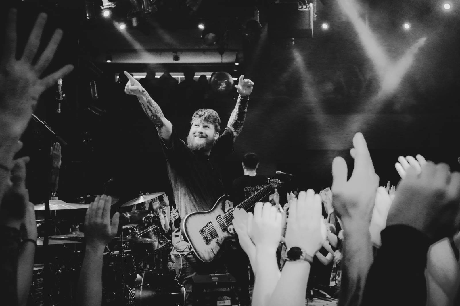 LIVE: LANDMVRKS přivezli do Lucerny láskyplnou prvomájovou oslavu