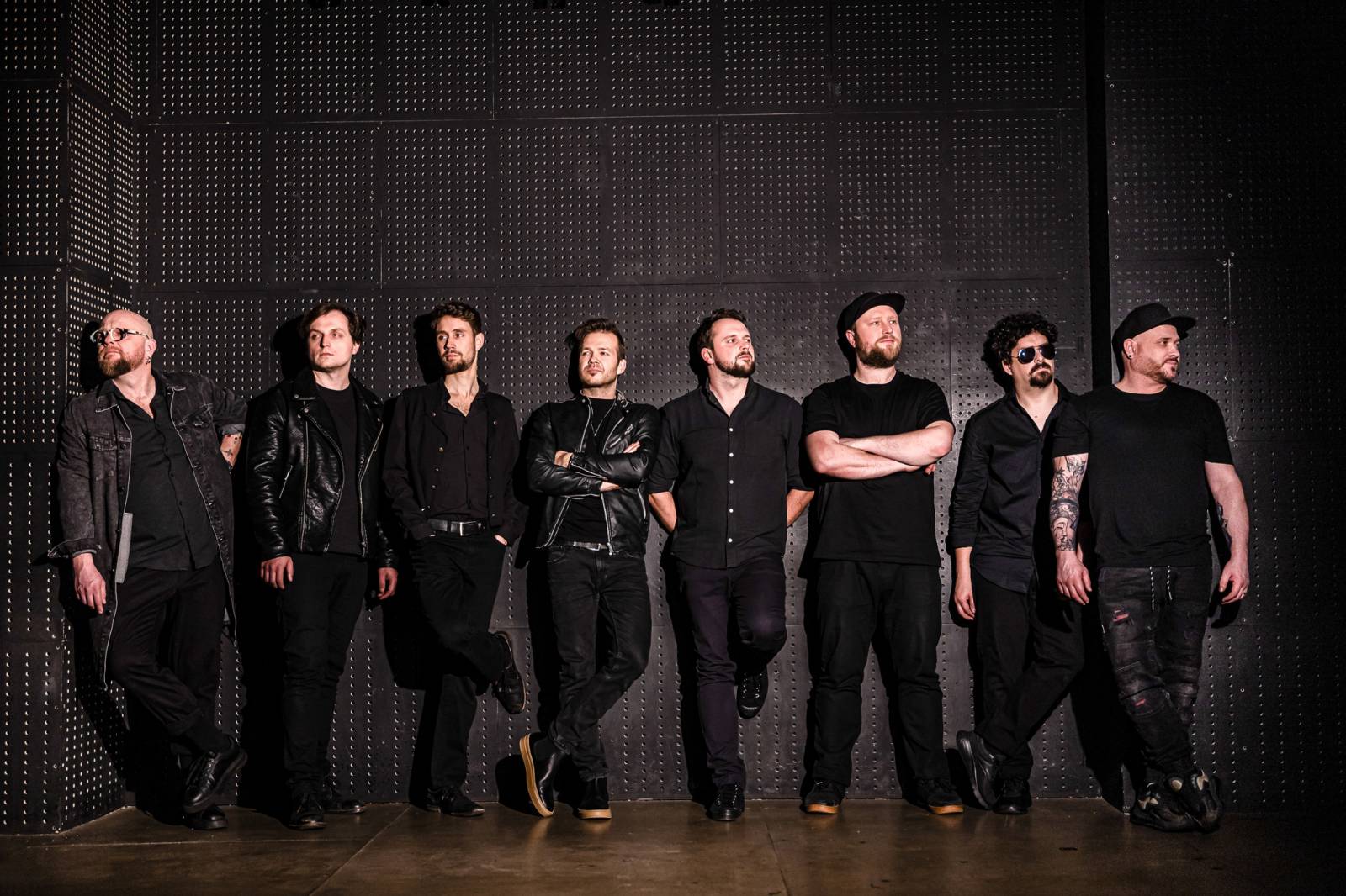 TOP 7 videoklipů týdne: Sunnbrella se zaobírá dichotomií života a Poletíme? tuší, že Hvězdy to těžký maj