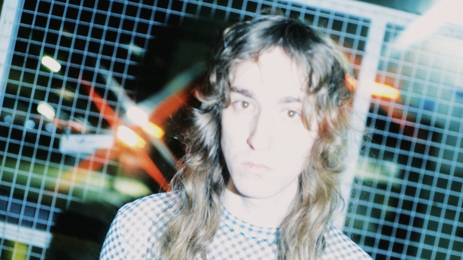 TOP 7 videoklipů týdne: Sunnbrella se zaobírá dichotomií života a Poletíme? tuší, že Hvězdy to těžký maj