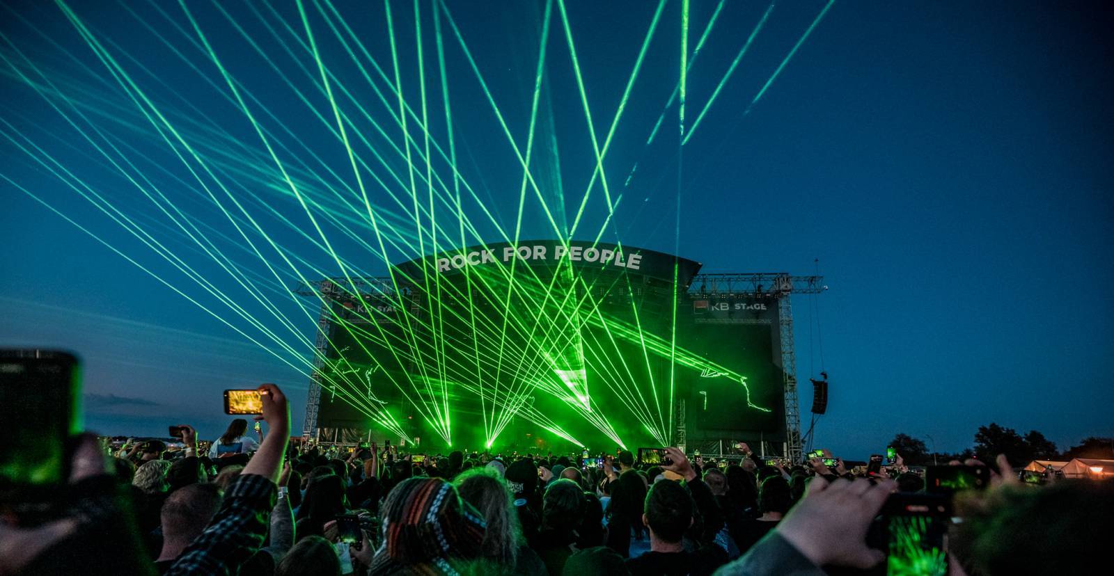 LIVE: Rock for People, den první: létající toiky, RATM na banjo a Voodoo People