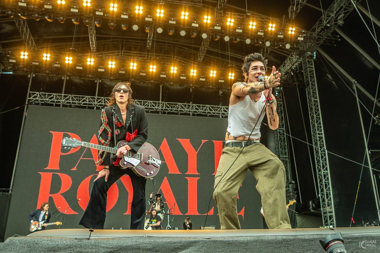 LIVE: Rock for People, den čtvrtý: šíleně dobrej Yungblud, grandiózní finále s Pendulum a dojení posledních sil