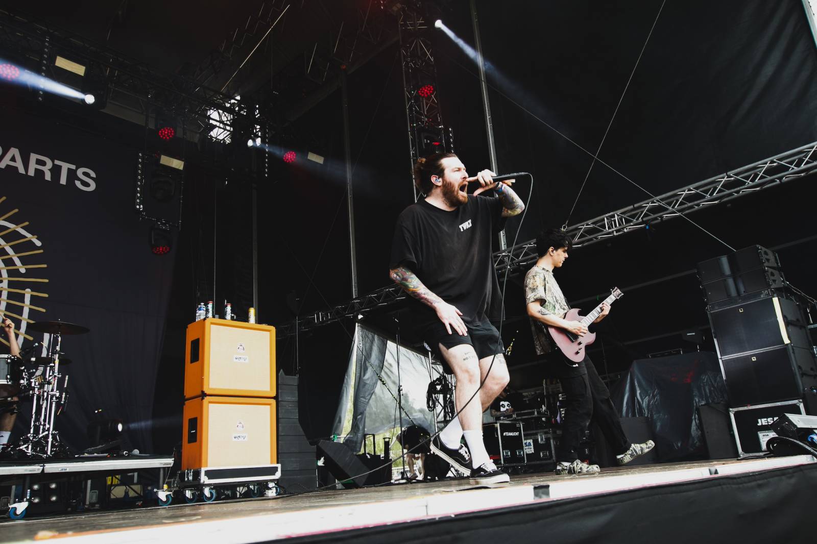 LIVE: Finále Mighty Sounds. Tancovačky s Dubioza Kolektiv a The Rumjacks a totální peklo s Get the Shot