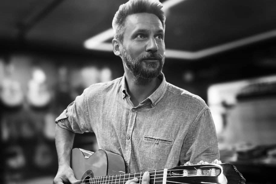 Pohřešovaného Filipa Černého našli mrtvého. Byl marketingovým ředitelem Kytary.cz a hrál v Bechy & Fe