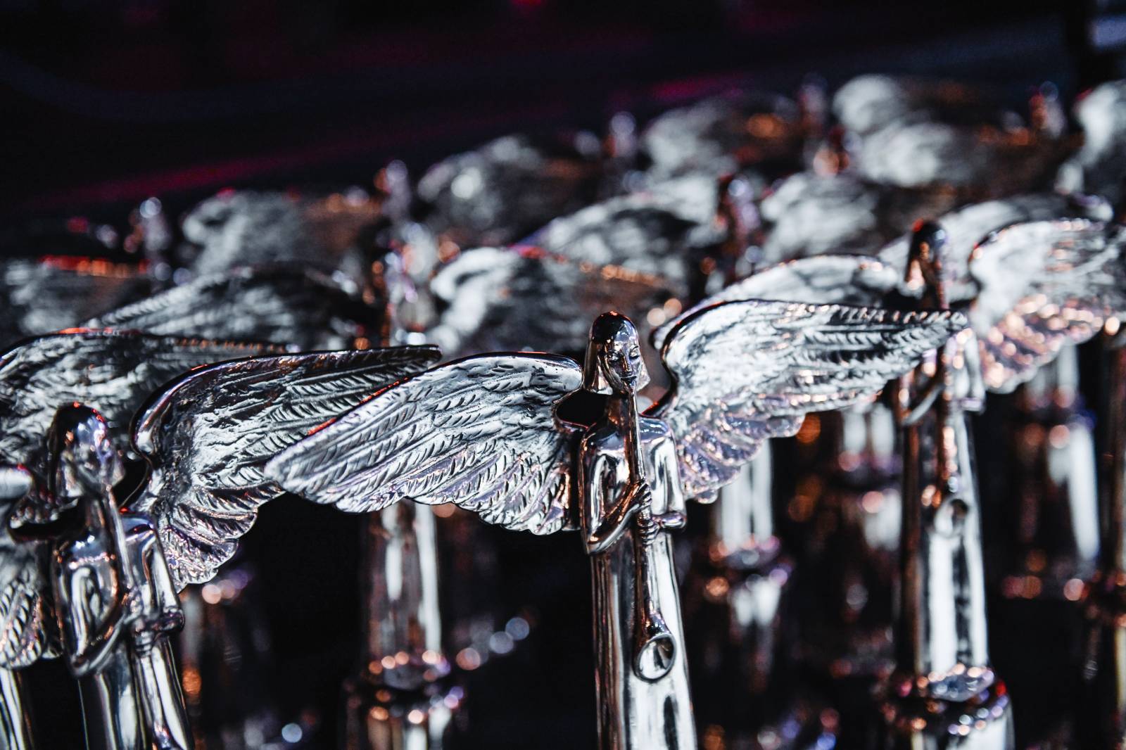 LIVE: Ceny Anděl 2024 - Osmička moderátorů, silný proslov Lazer Vikinga i mráz zalézající za nehty