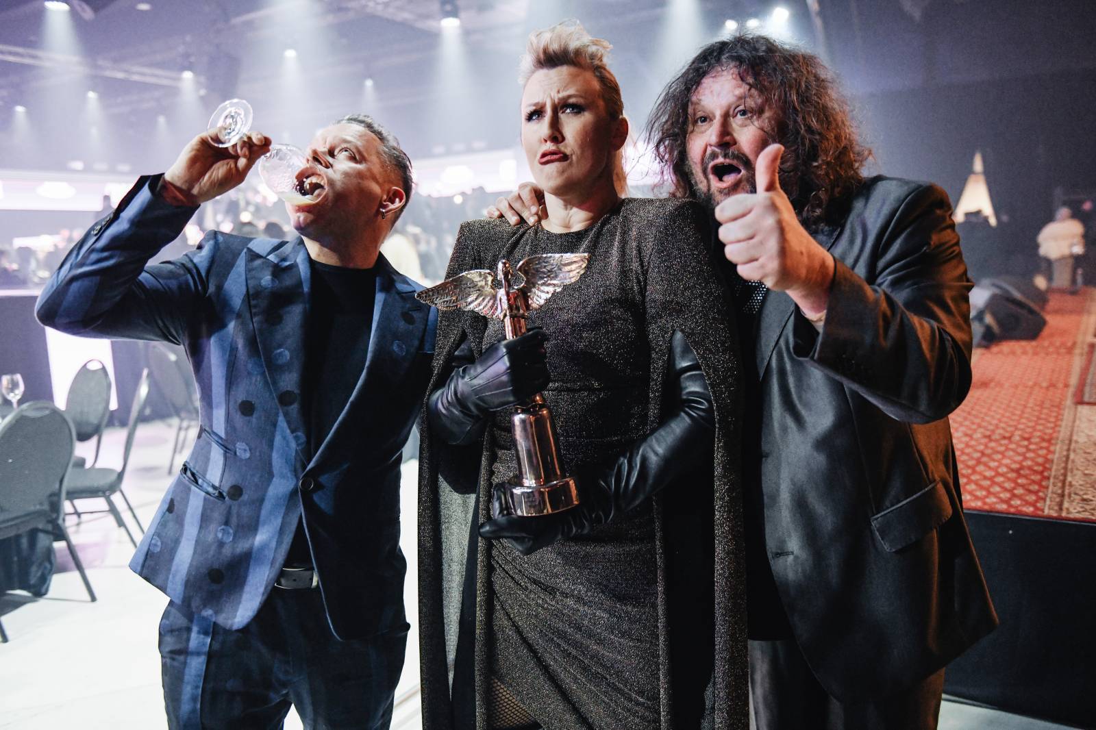 LIVE: Ceny Anděl 2024 - Osmička moderátorů, silný proslov Lazer Vikinga i mráz zalézající za nehty