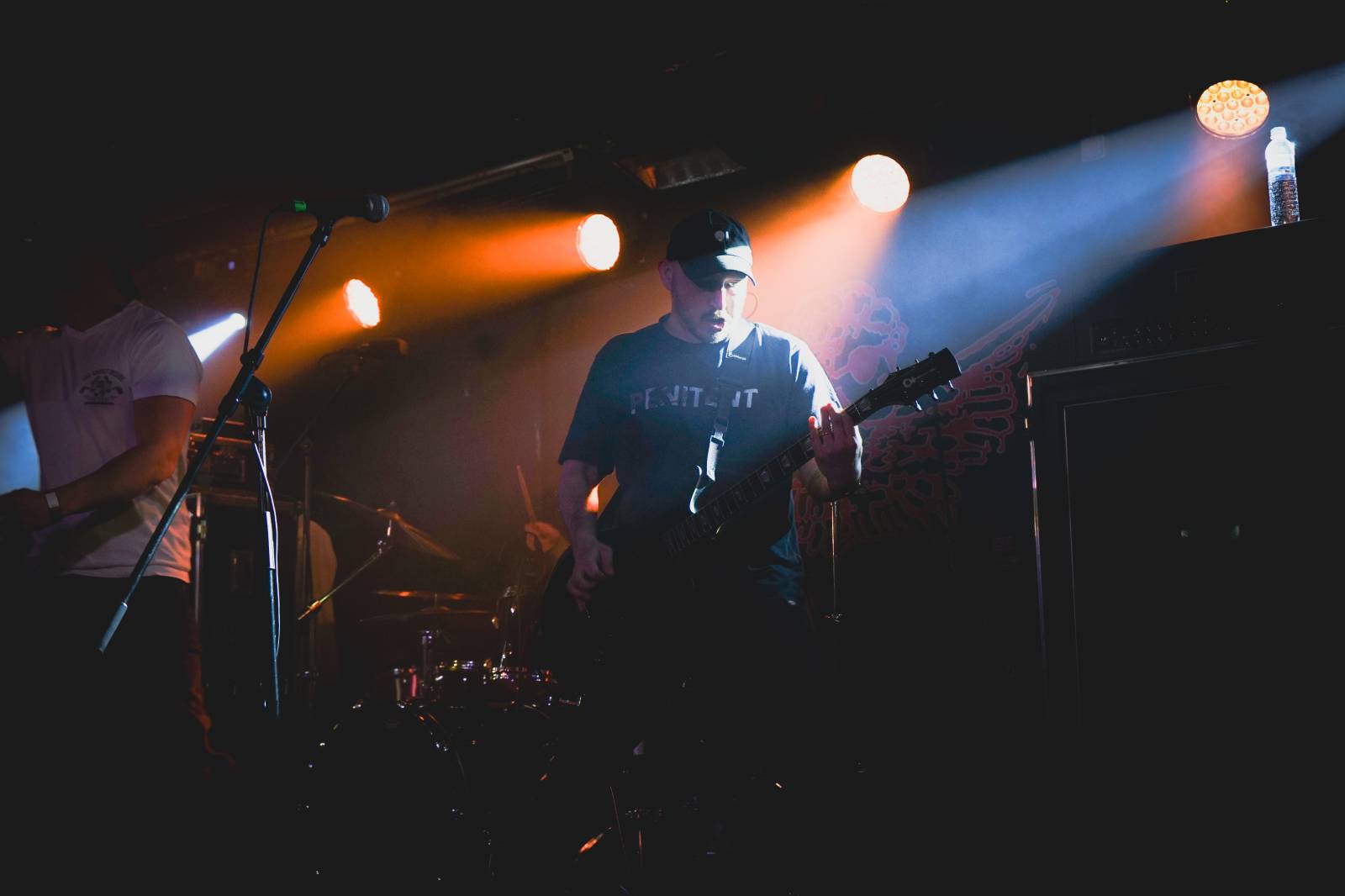 LIVE: Comeback Kid v Praze oslavili dvacetileté výročí Wake the Dead