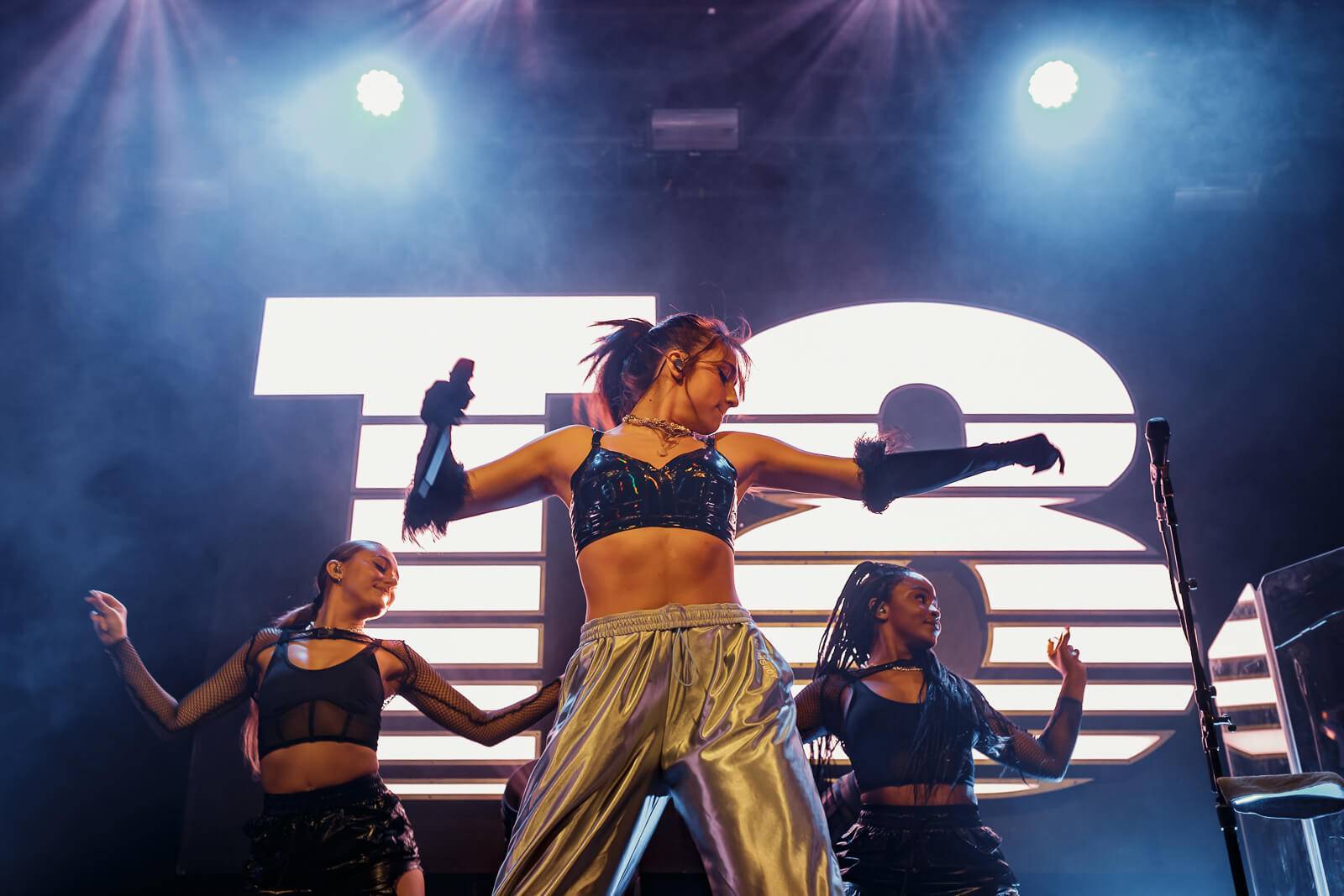 LIVE: Tate McRae ovládla O2 arenu. Sexy taneční show odrovnala všechny v hale, dojem kazil playback