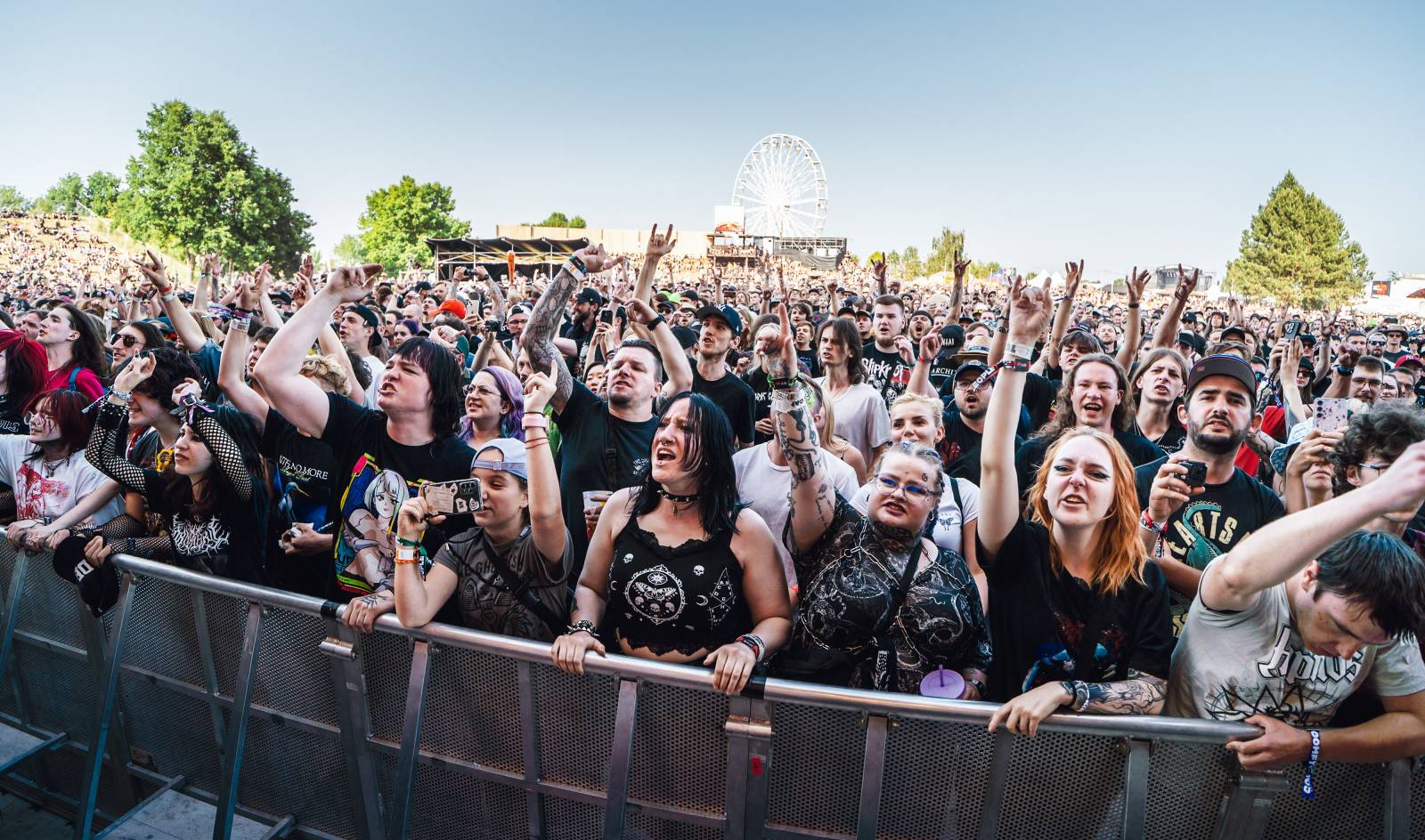 LIVE: Rock for People, den druhý. Surfující T-Rex na Lorna Shore a počítání se Slipknot do šesti