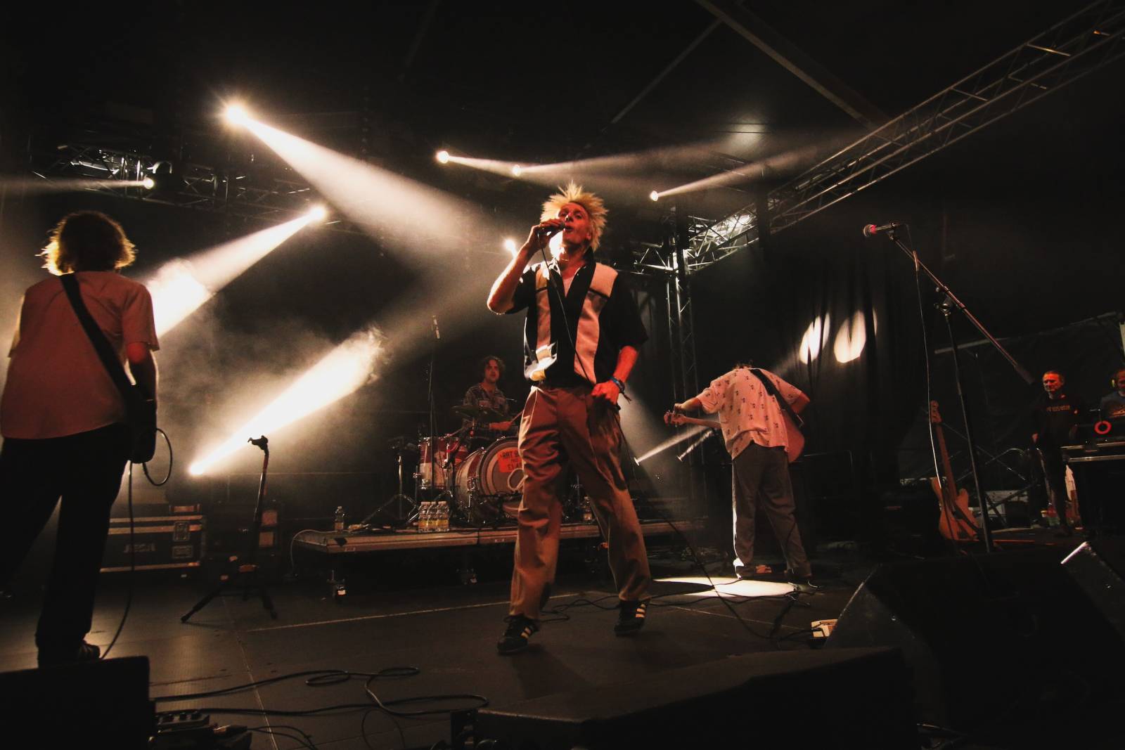 LIVE: Mighty Sounds, den první: Irie Révoltés, Vypsaná fiXa a Rat Boy