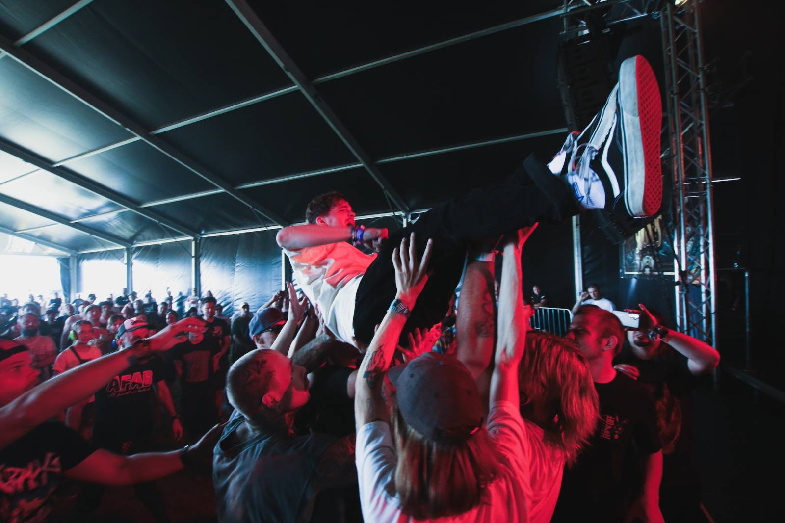 LIVE: Mighty Sounds, den druhý: Nářez od Soft Play, keltská siesta s The Real McKenzies a zklamání z Millencolin