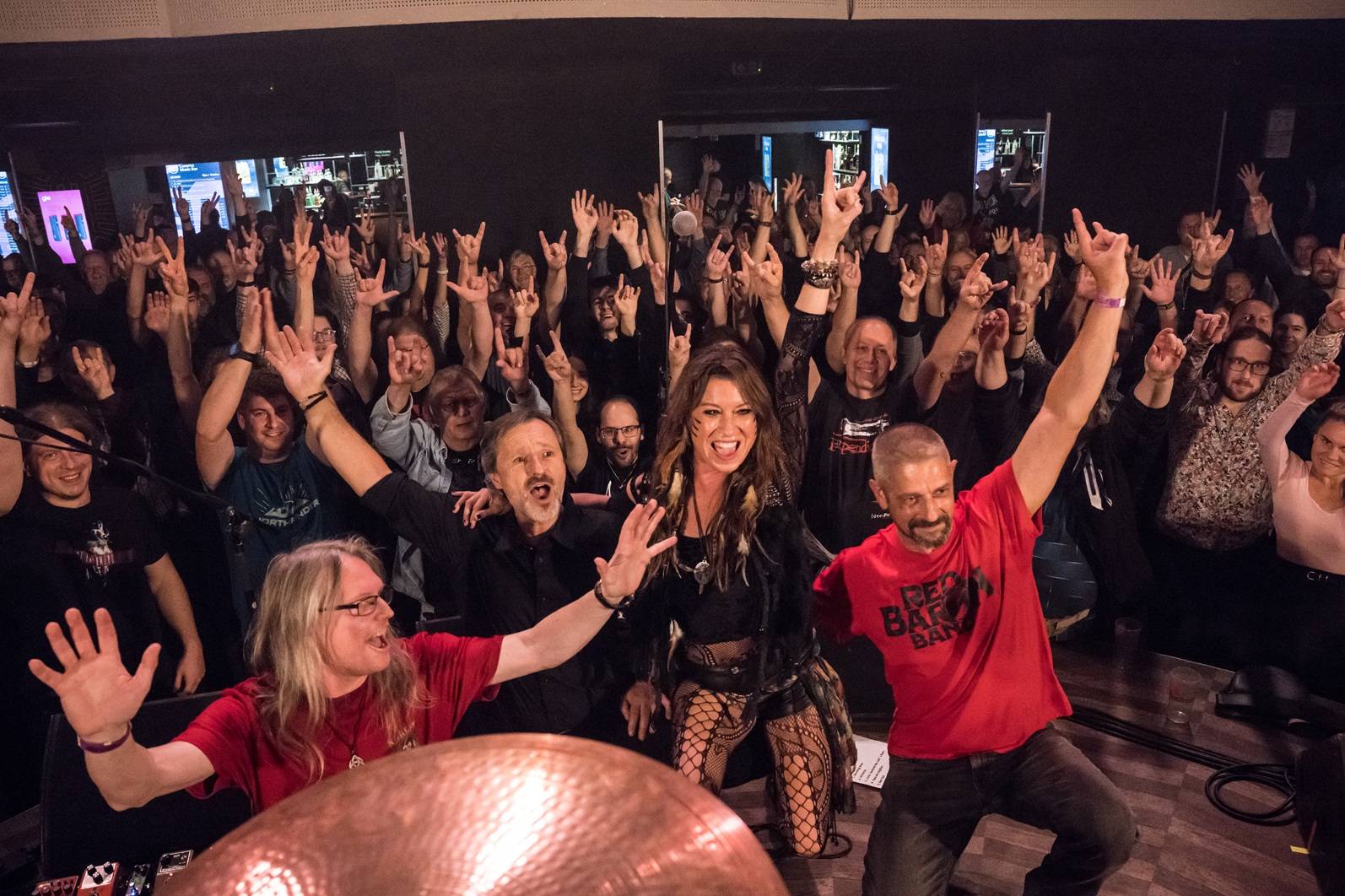 ROCK BLOG | Paul Kowacz (Red Baron Band): Tour s Ianem Paicem & Purpendicular. Pět koncertů, pět příběhů, jedna legenda