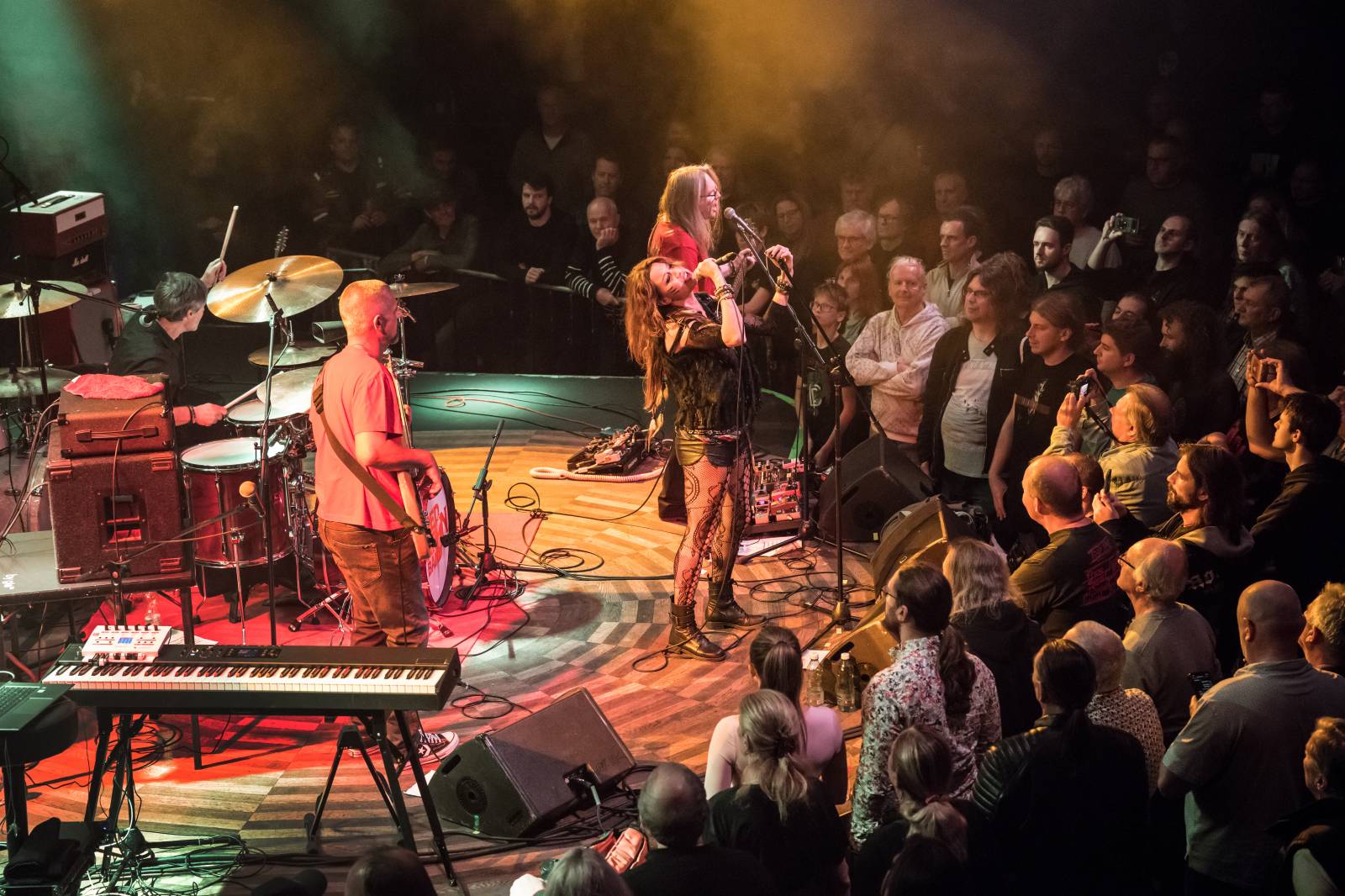 ROCK BLOG | Paul Kowacz (Red Baron Band): Tour s Ianem Paicem & Purpendicular. Pět koncertů, pět příběhů, jedna legenda