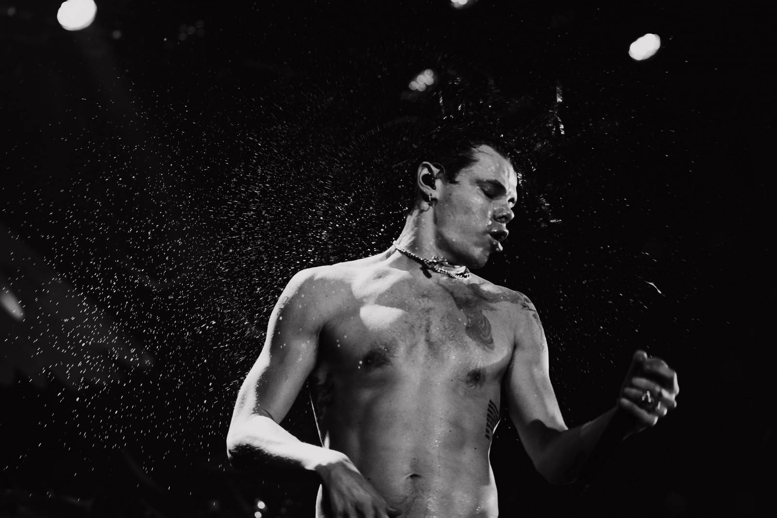 LIVE: Koncert roku? Rokenrolový princ Yungblud předvedl v Praze divokou show