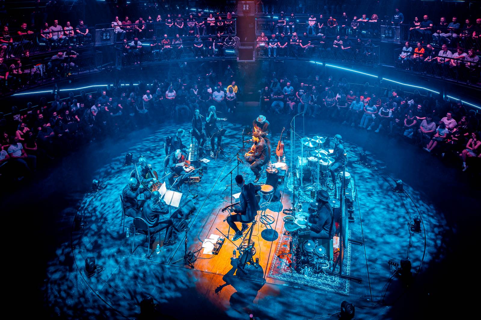 LIVE: Akustický koncert kapely Imodium byl něžný, srdečný i pořádný nářez. Publikum ji odměnilo dlouhým standing ovation