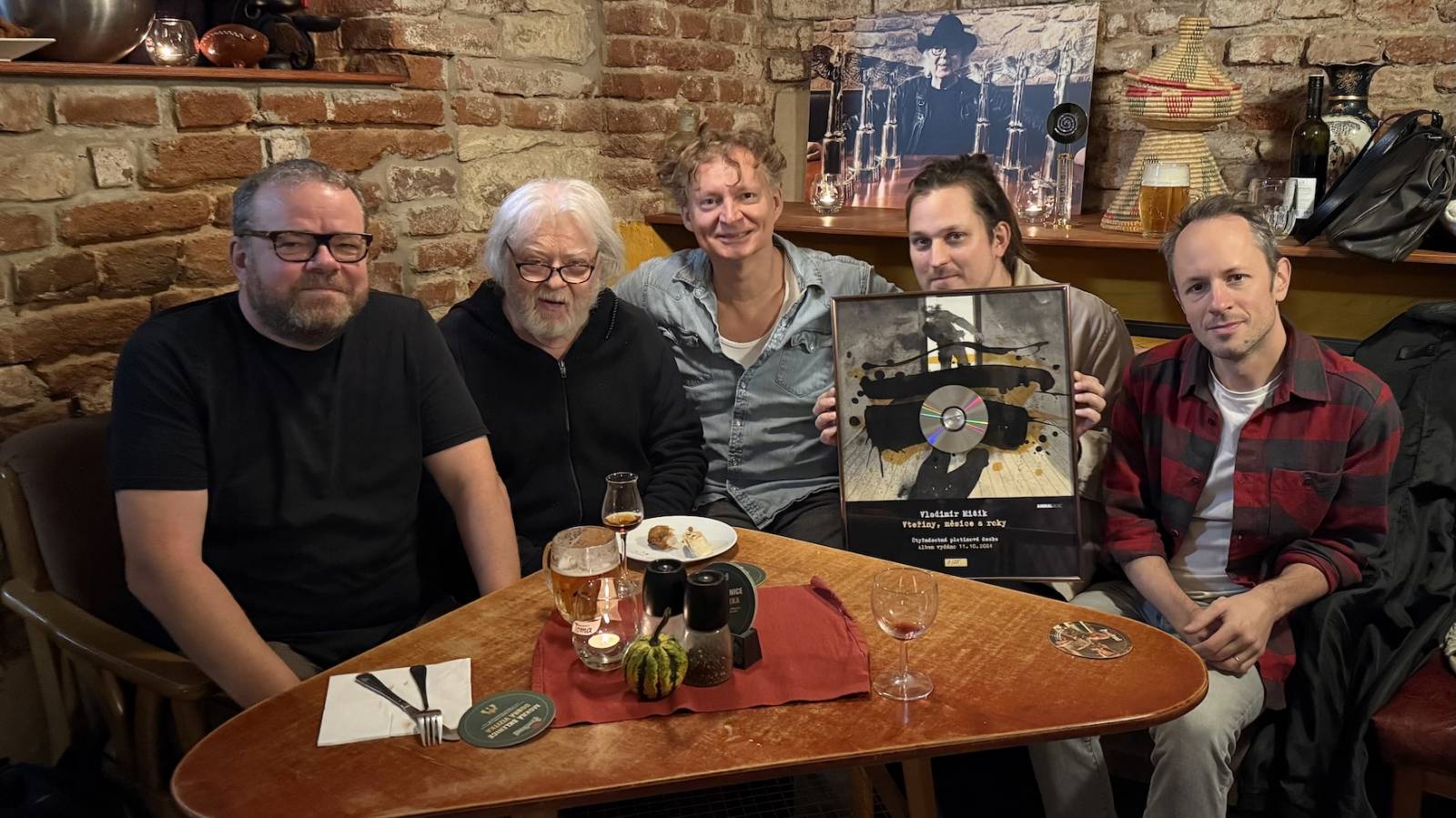 ROZHOVOR | Vladimír Mišík: Na Strahově se mi ztratila kytara, doufal jsem, že mi Rolling Stones nějakou půjčí