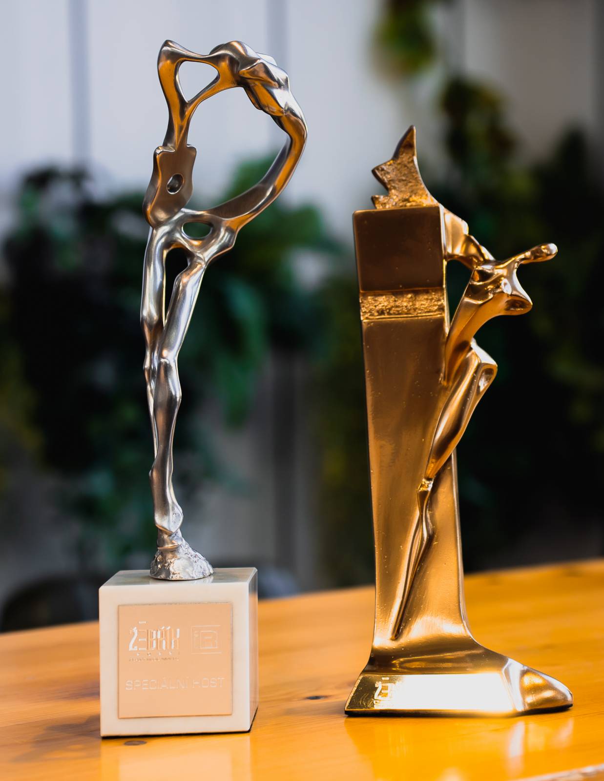 Žebřík číslo 34: Nominacím vévodí Mňága a Žďorp, Marek Ztracený a Pan Lynx, hlasovalo se i pro Davida Stypku či skupinu Lucie 