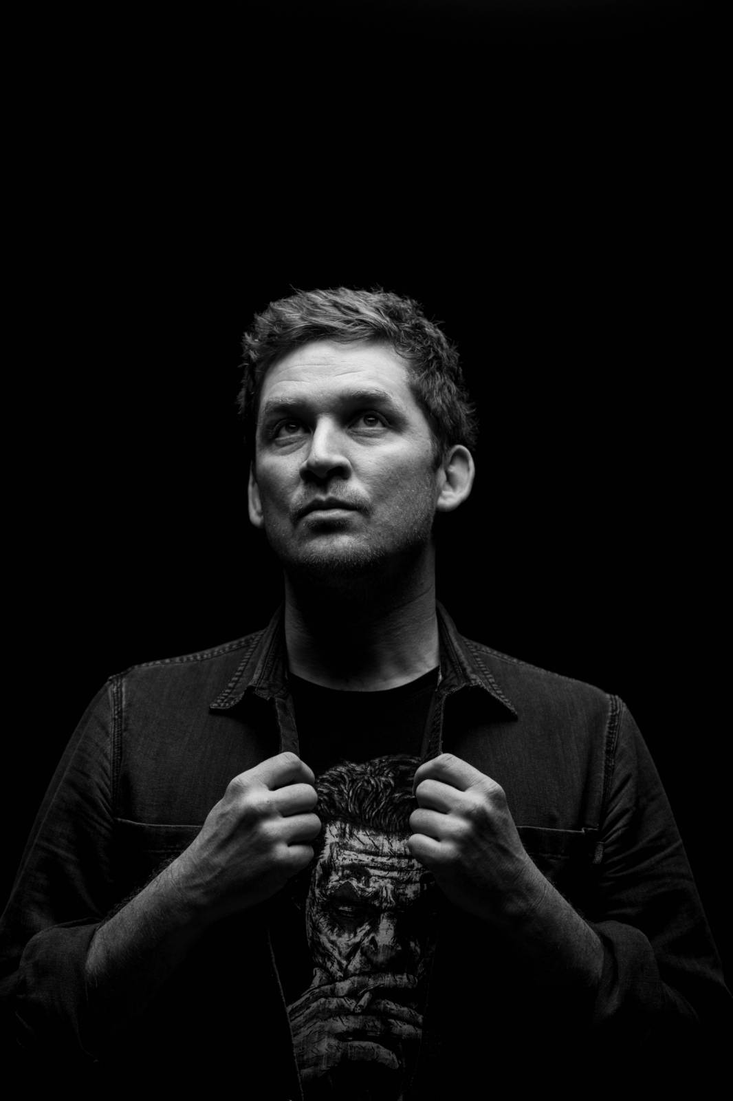 TOP 7 videoklipů týdne: David Koller láká na připravované album a Papa Roach vydávají jednu ze svých nejosobnějších skladeb