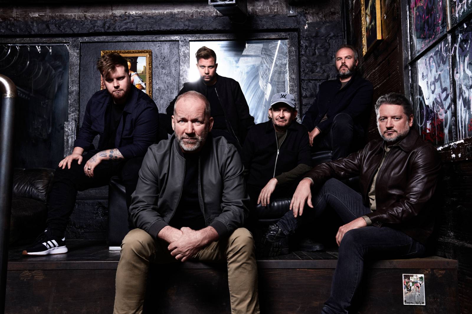 TOP 7 videoklipů týdne: David Koller láká na připravované album a Papa Roach vydávají jednu ze svých nejosobnějších skladeb