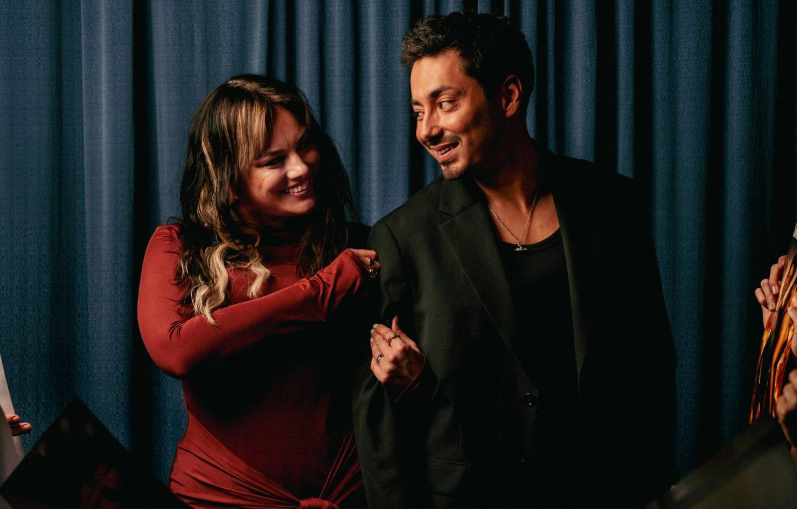 TOP 7 videoklipů týdne: Václav Neckář připomíná rok 1968. O slovo se hlásí i Jelen, Lucie Bílá či Mirai s Ewou Farnou