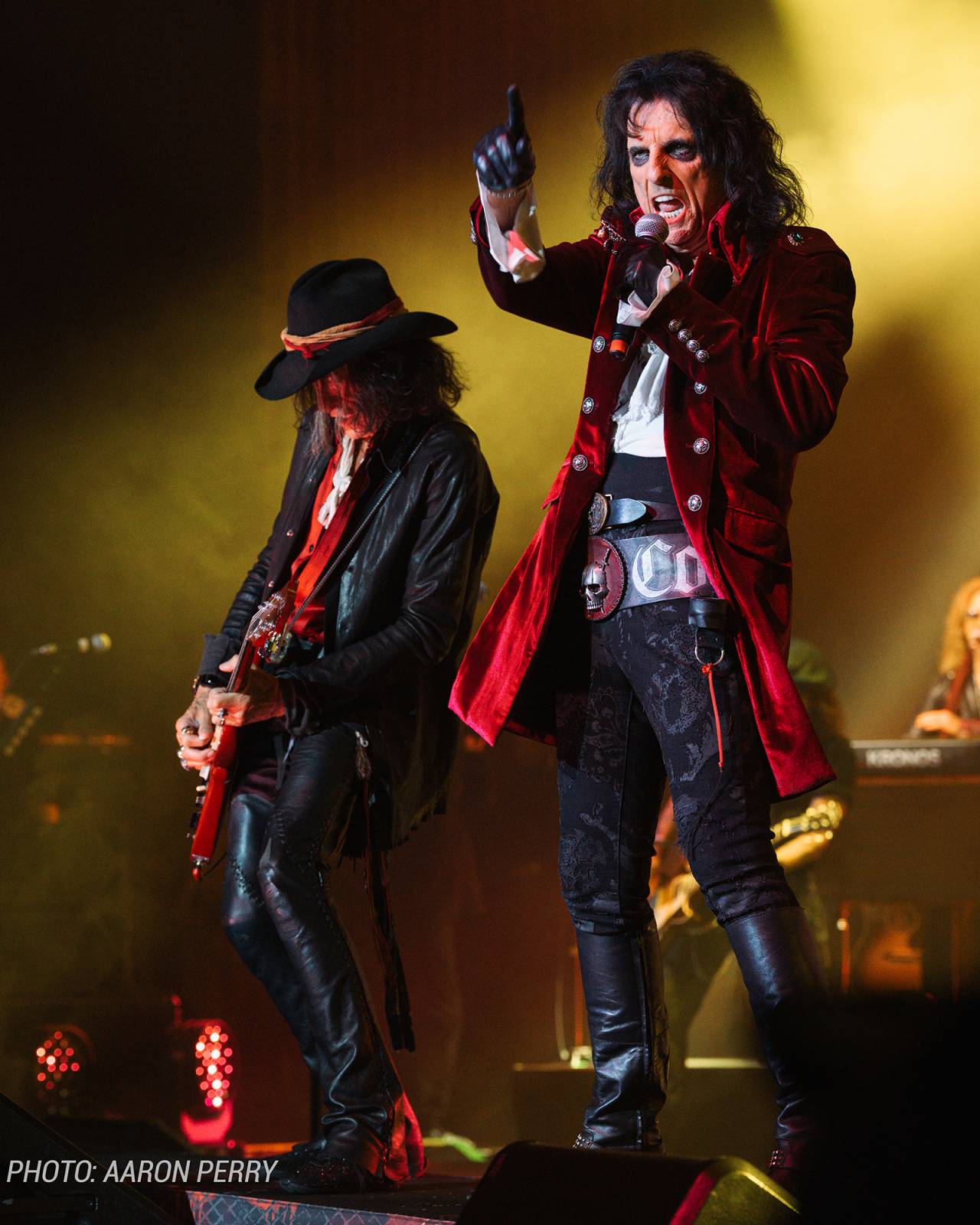 Hollywood Vampires míří do Prahy. Johnny Depp, Alice Cooper, Joe Perry a Tommy Henriksen obsadí v září Sportovní halu Fortuna