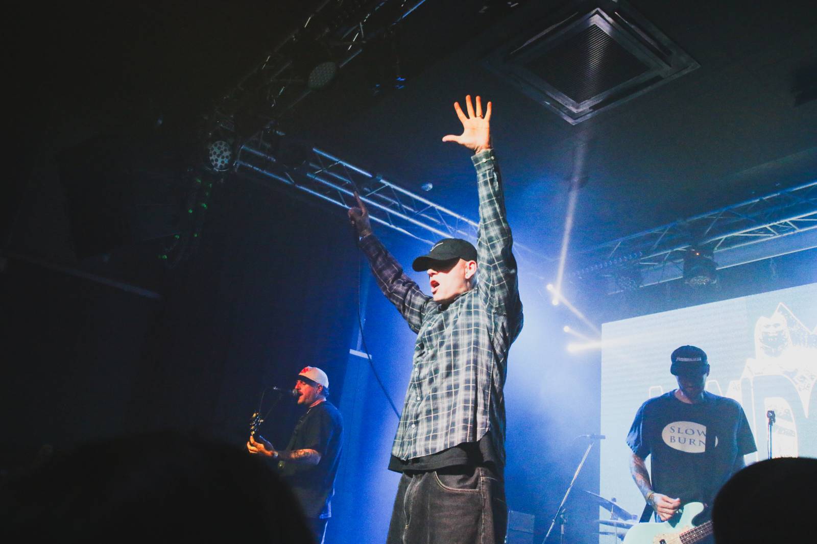 LIVE: Tisíc stagedives za šedesát vteřin! SPEED v Cargo Gallery rozbouřili Vltavu