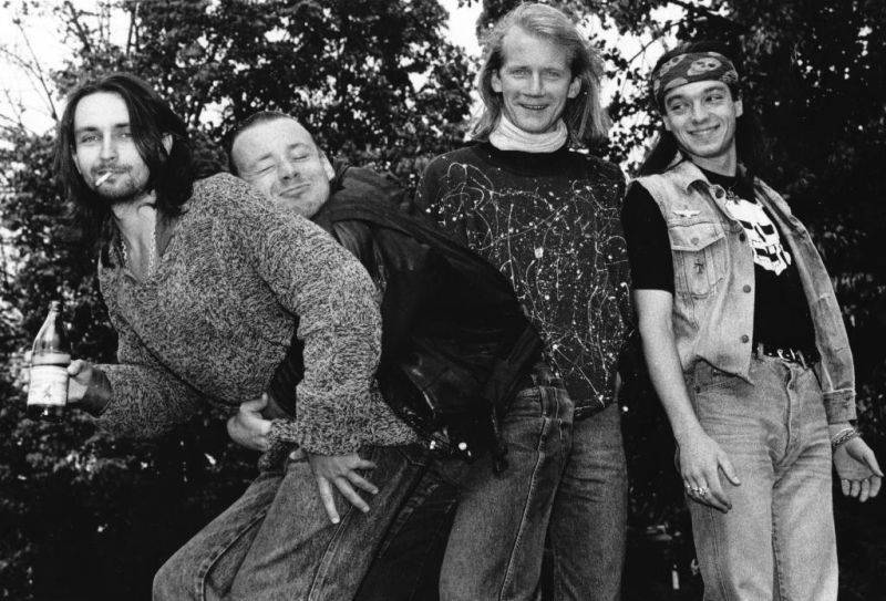 RETRO 90s | Lucie se třetím albem přitvrdila. Černý kočky mokrý žáby přinesly několik zásadních hitů