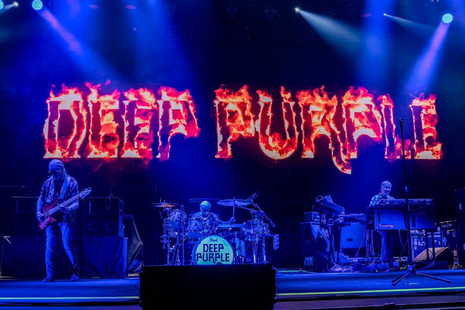 LIVE: Nejsilnější momenty na koncertě Deep Purple zařídila voda – Vltava a Smoke On The Water