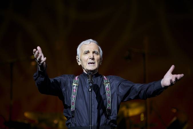 V 91 letech přijede Charles Aznavour poprvé do Česka. Spolupracoval s Edith Piaf i Zaz