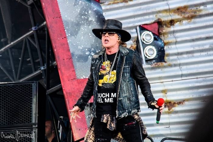 Návštěvníci koncertu AC/DC si stěžují na systém dobíjecích karet. 