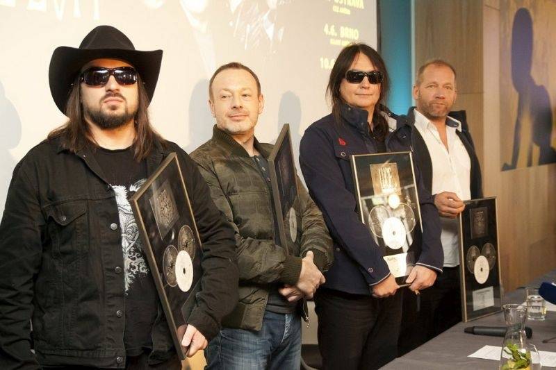 Open airy Lucie jsou za rohem! Kromě Korben Dallas si na nich zahraje i Jasná páka