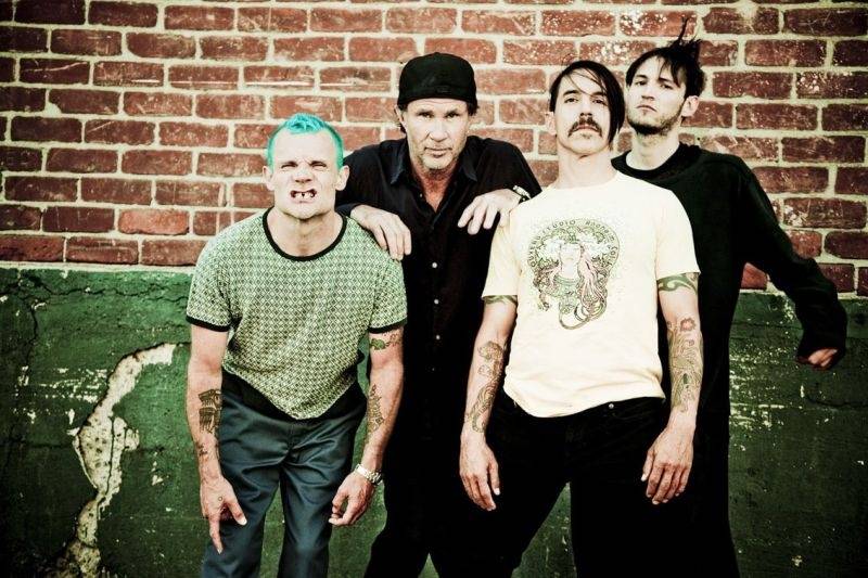 Splést si Metalliku s Red Hot Chili Peppers? Pro Bělorusy žádný problém